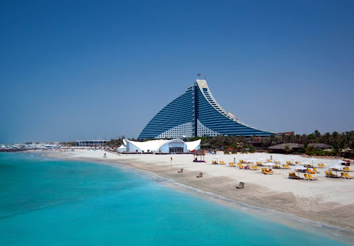 Jumeirah Beach – Pristine Waters