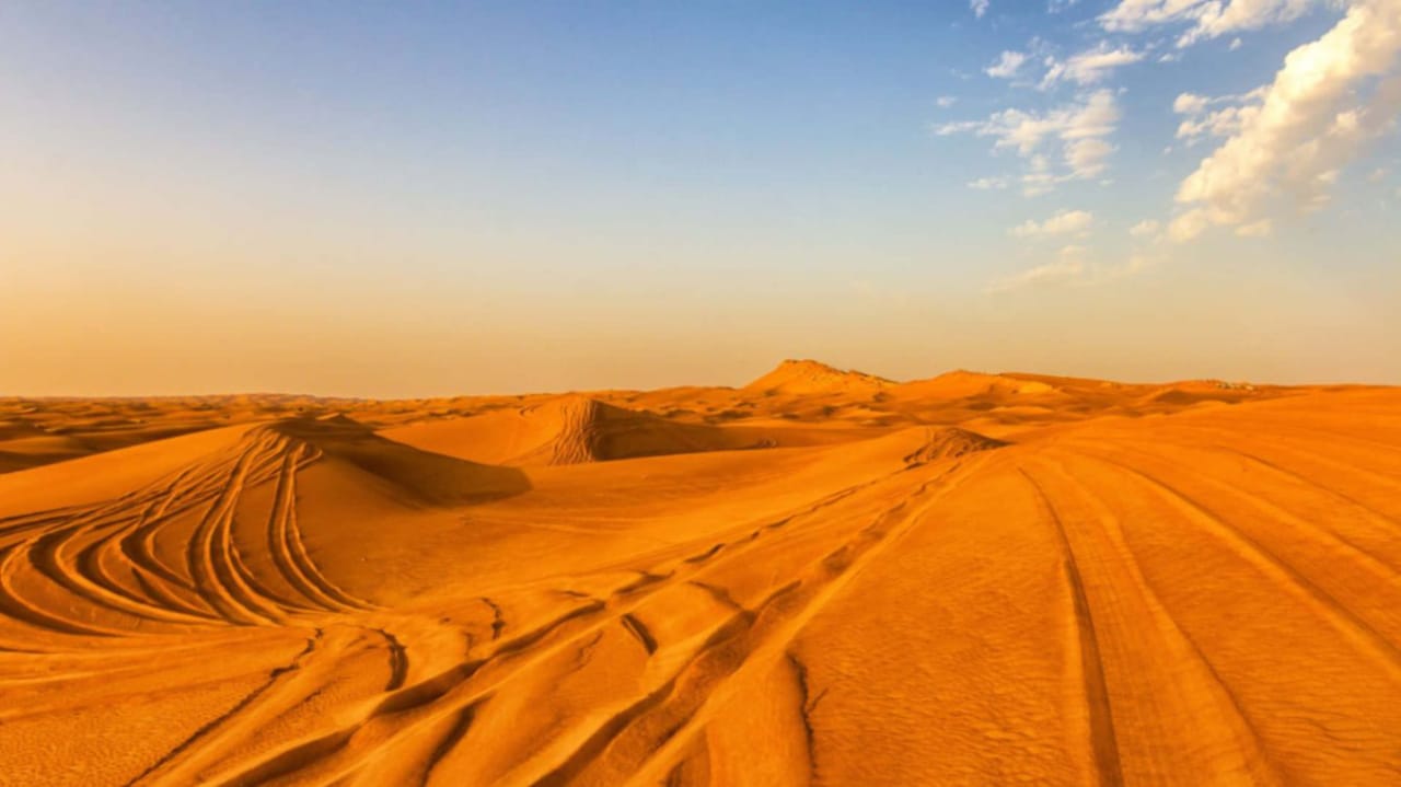 The pleasant time for sightseeing tours to go to the deserts of UAE