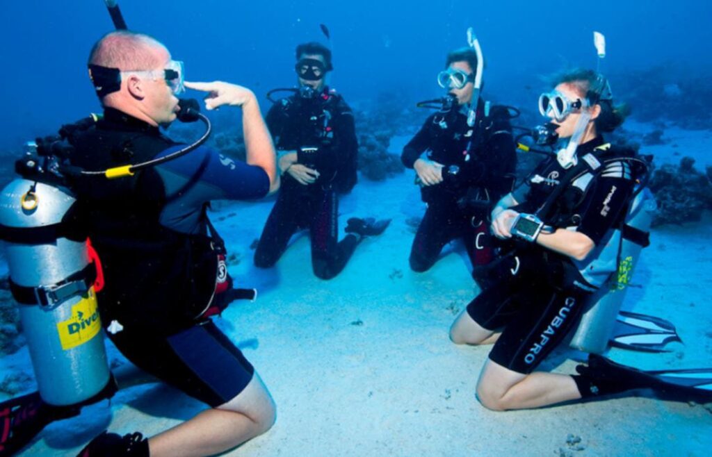 Scuba deep dive Dubai