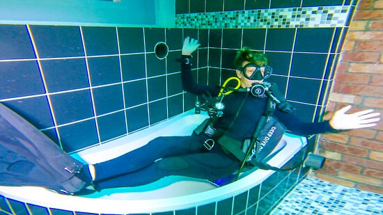 divers create some self-defense and expand their comfort zone with each step of your scuba deep dive Dubai diving